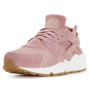 Women’s Nike Air Huarache Run ‘Particle Pink’ (W) Suede Athletic Shoe